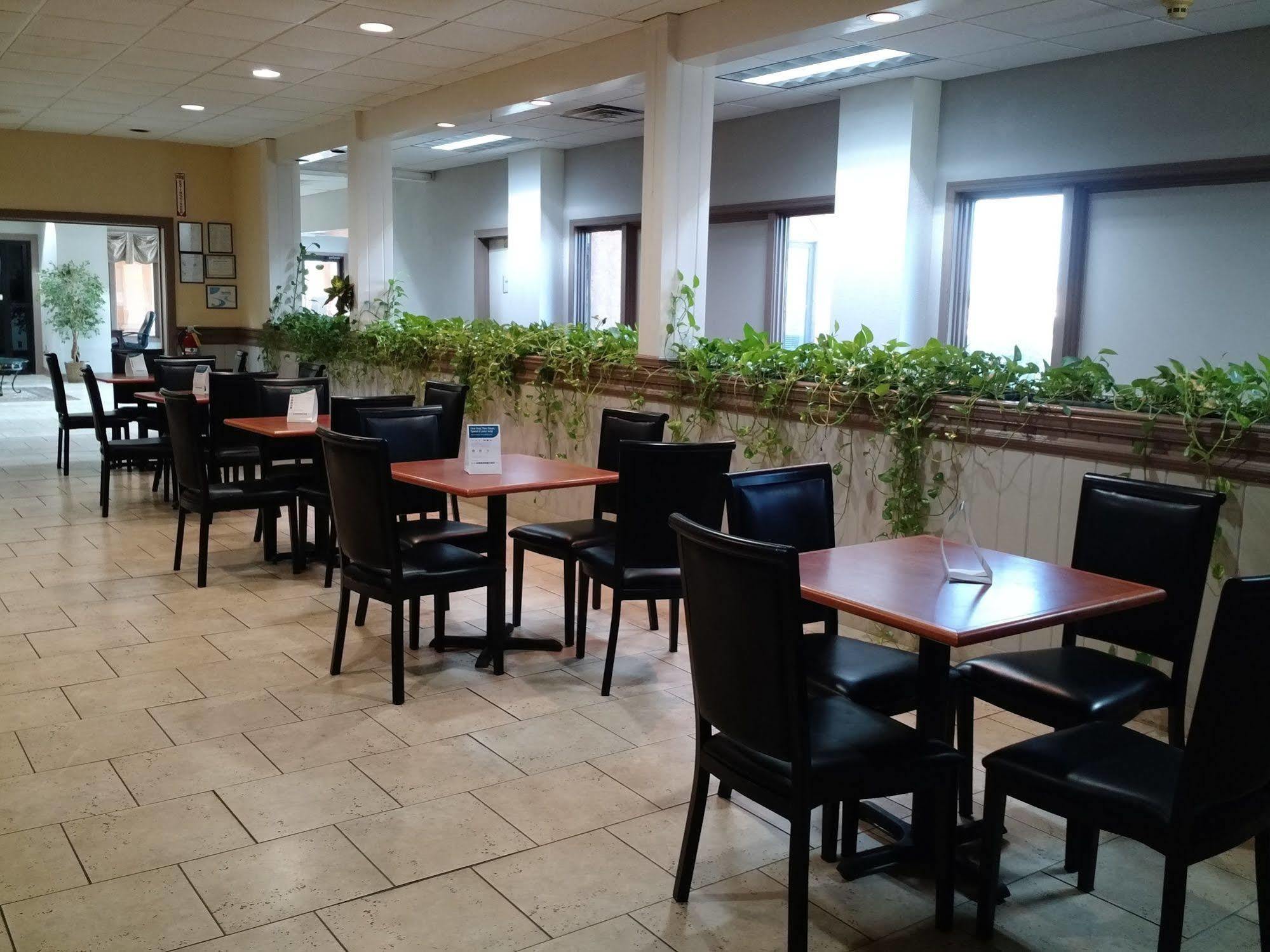 Quality Inn & Suites Conference Center Thomasville Exteriér fotografie